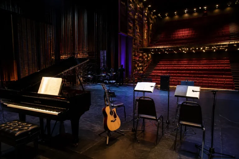 A murit Duncan Sheik, compozitorul musicalului „Spring Awakening”, la 56 de ani