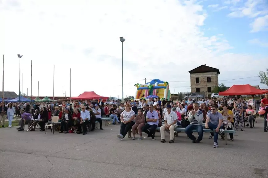 România a ținut-o într-o petrecere toată vara: zeci de milioane de lei pe paranghelii organizate de primării