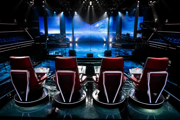 Teodora Sava, românca de 24 de ani care a întors toate scaunele la „The Voice UK”